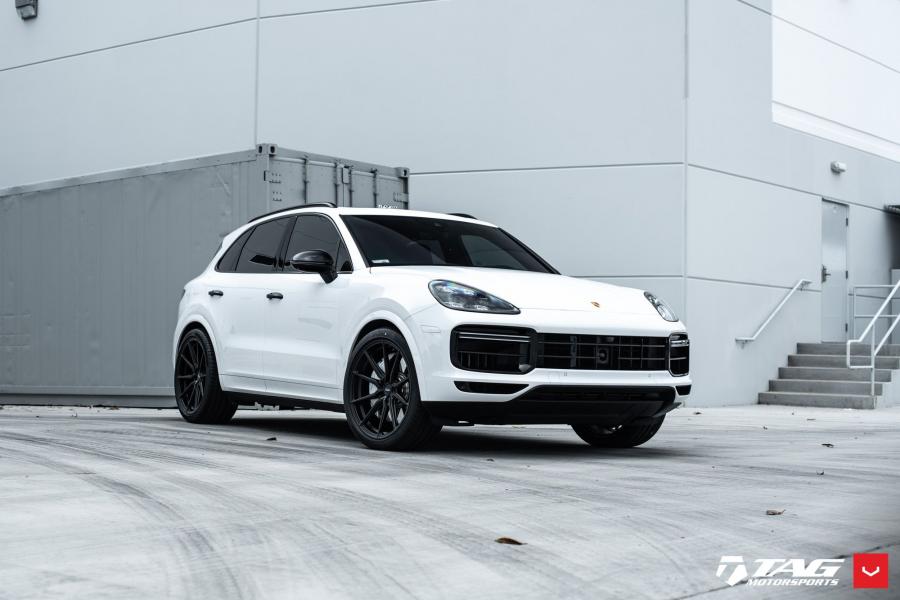  Porsche Cayenne Turbo by TAG Motorsports on Vossen Wheels (HF-3) 2019 года  (фото 1 из 22)